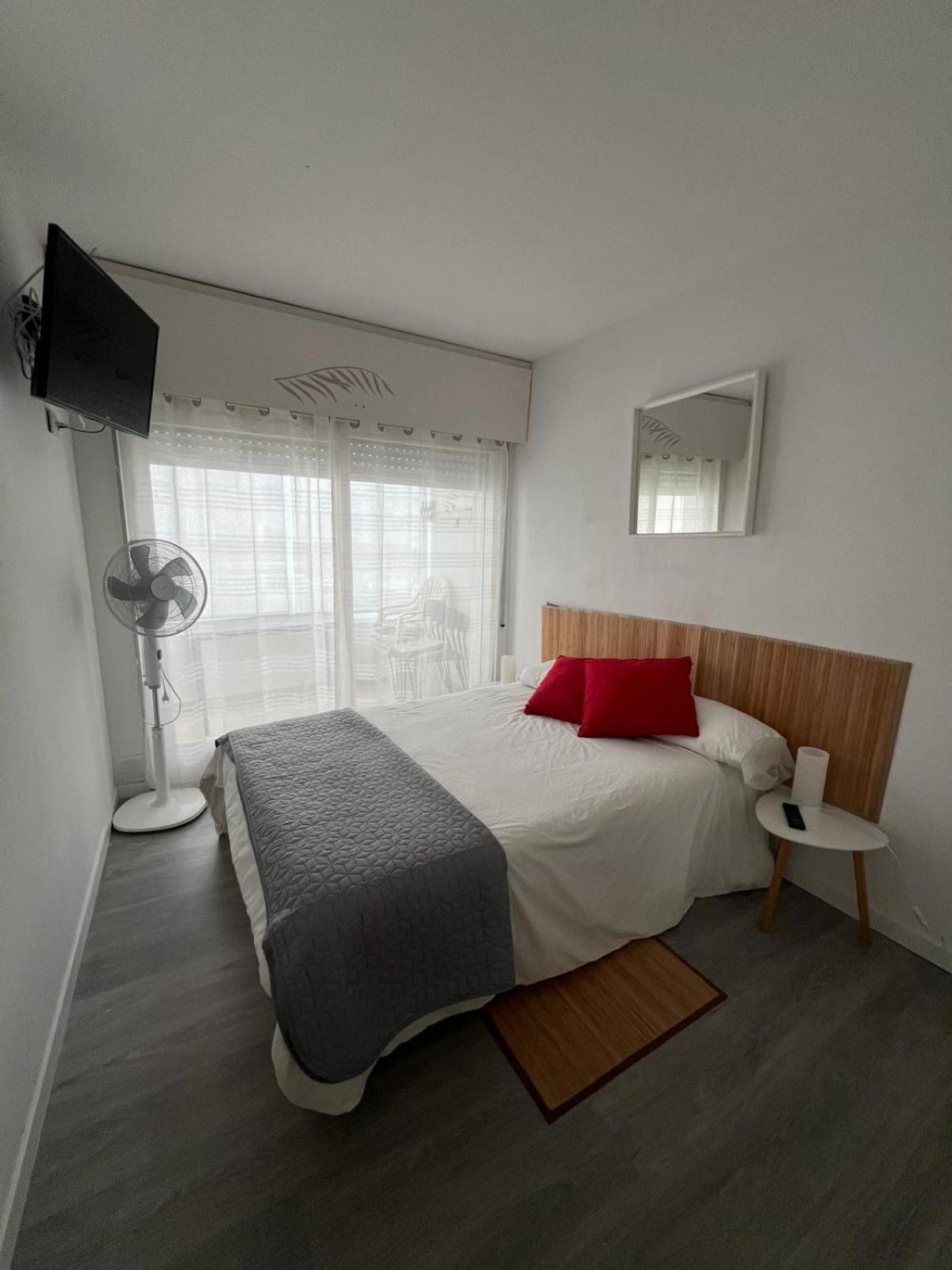 Apartamiento Vista Al Mar - Holiday Center En Росас Экстерьер фото